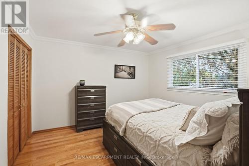 2127 Larabee Court, Burlington, ON - Indoor Photo Showing Bedroom