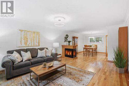 2127 Larabee Court, Burlington, ON - Indoor Photo Showing Living Room With Fireplace