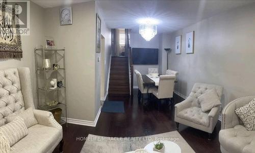 3528 Laddie Crescent, Mississauga, ON - Indoor