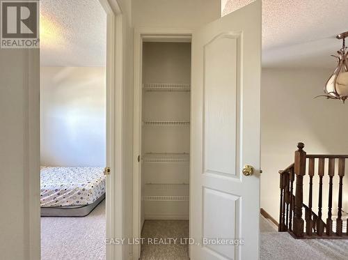 1104 Carding Mill Place, Mississauga, ON - Indoor