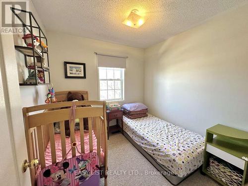 1104 Carding Mill Place, Mississauga, ON - Indoor Photo Showing Bedroom