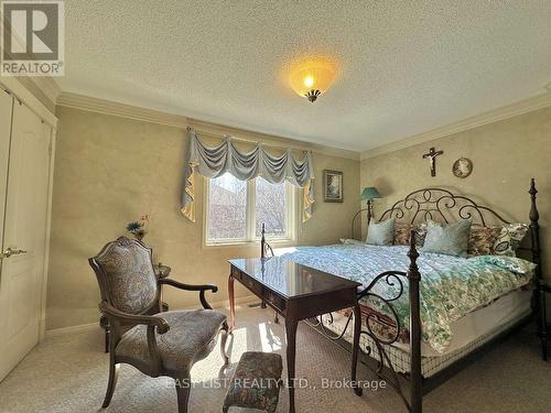 1104 Carding Mill Place, Mississauga, ON - Indoor Photo Showing Bedroom