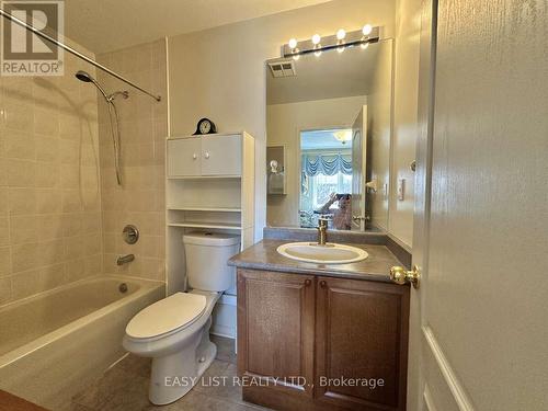 1104 Carding Mill Place, Mississauga, ON - Indoor Photo Showing Bathroom