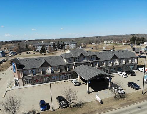 4814  56 St, Wetaskiwin, AB 