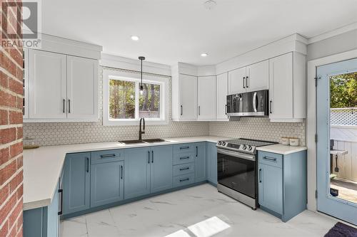 9 Brigus Place, St. John'S, NL - Indoor Photo Showing Kitchen