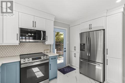 9 Brigus Place, St. John'S, NL - Indoor Photo Showing Kitchen