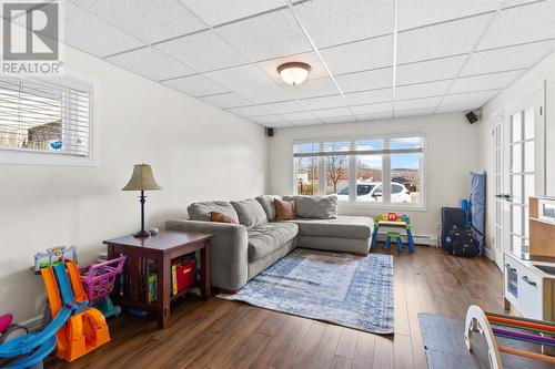 9 Brigus Place, St. John'S, NL - Indoor Photo Showing Living Room