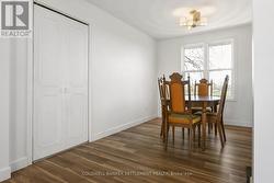 could also be used for an office-pasture view - 