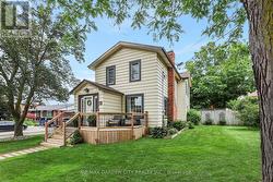 10 MAPLE AVENUE Grimsby, ON L3M 3B6