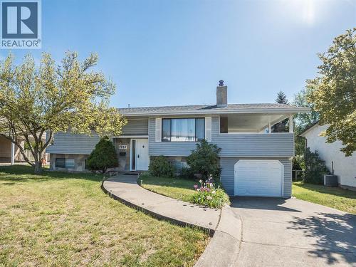 1937 RIVERSIDE Crescent  Castlegar, BC V1N 3W5