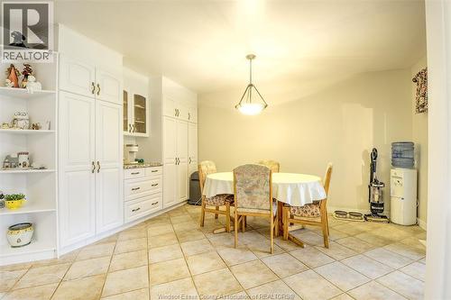 9445-9447 Alten Drive, Windsor, ON - Indoor Photo Showing Dining Room