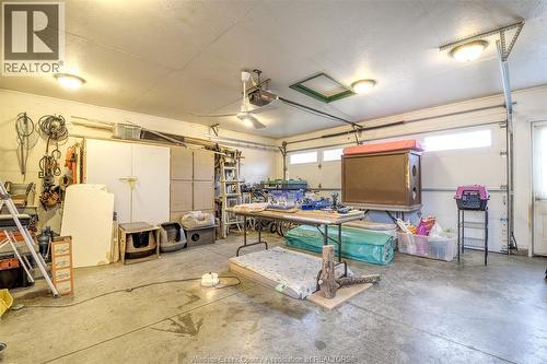 9445-9447 Alten Drive, Windsor, ON - Indoor Photo Showing Garage