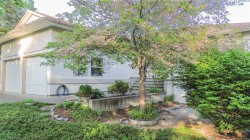 2564 Larkspur Dr Duncan, BC V9L 5G8