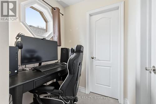 Computer Nook in Primary w/  2 Walk in Closets - 555 Kingsfield Loop, Oshawa, ON - Indoor