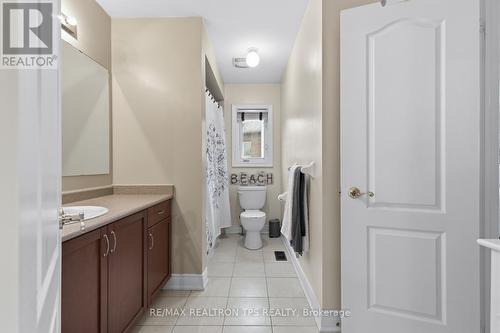 555 Kingsfield Loop, Oshawa, ON - Indoor Photo Showing Bathroom