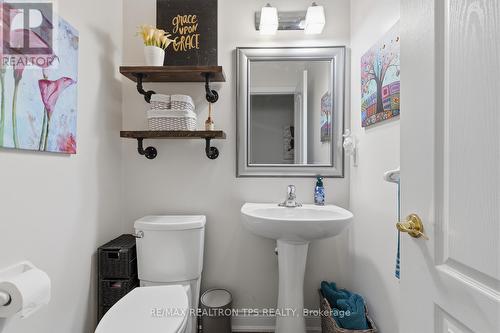 Powder Room - 555 Kingsfield Loop, Oshawa, ON - Indoor Photo Showing Bathroom
