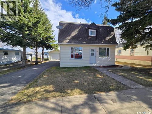706 Main Street, Kipling, SK - Outdoor