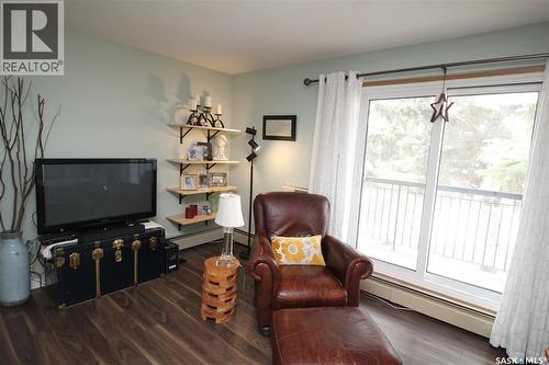 104 2013 Arlington Avenue, Saskatoon, SK - Indoor