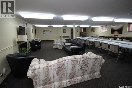 104 2013 Arlington Avenue, Saskatoon, SK - Indoor