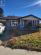 MAIN - 36 CAMBRIDGE CRESCENT Bradford West Gwillimbury, ON L3Z 1C9