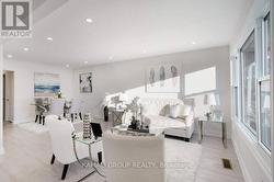 MAIN - 76 WALTER AVENUE Newmarket, ON L3Y 2T3