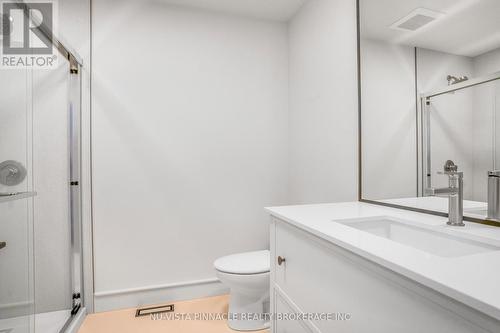 4108 Fallingbrook Road, London South (South V), ON - Indoor Photo Showing Bathroom
