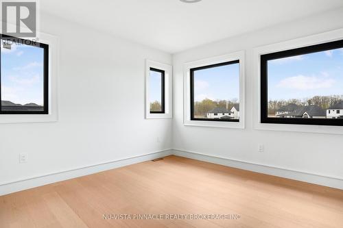Bedroom 3 - 4108 Fallingbrook Road, London South (South V), ON - Indoor Photo Showing Other Room