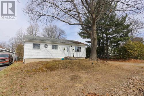 154 Ashgrove AVE  Sault Ste. Marie, ON P6A 4X2
