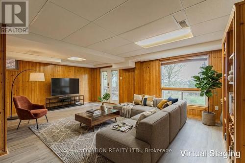 152 Mccurdy Drive E, Ottawa, ON - Indoor