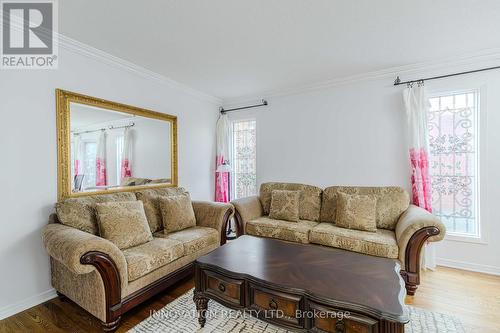 152 Mccurdy Drive E, Ottawa, ON - Indoor Photo Showing Living Room