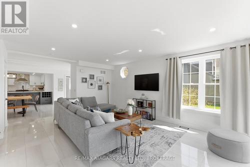 616 Lakeshore Road, Fort Erie (Lakeshore), ON - Indoor Photo Showing Living Room With Fireplace
