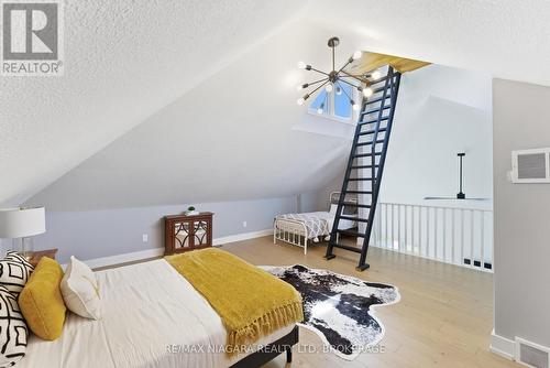 616 Lakeshore Road, Fort Erie (Lakeshore), ON - Indoor Photo Showing Bedroom