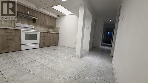 Lower Level - 135 Pineway Boulevard, Toronto, ON - Indoor Photo Showing Kitchen