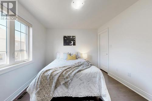 9 Lyle Way E, Brampton, ON - Indoor Photo Showing Bedroom