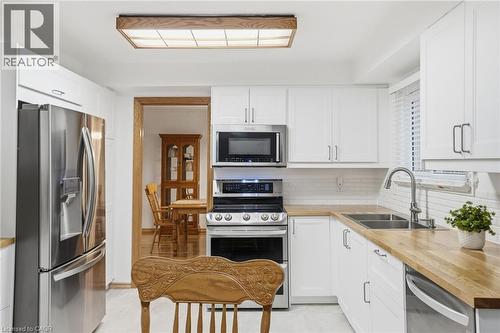 2127 Larabee Court, Burlington, ON - Indoor Photo Showing Kitchen With Double Sink