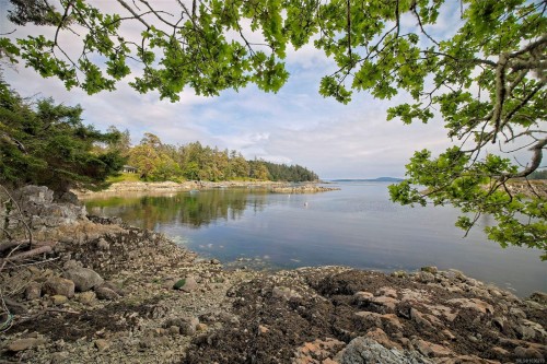 157 Menhinick Dr, Salt Spring, BC 