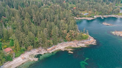 157 Menhinick Dr, Salt Spring, BC 