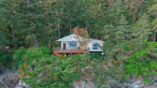 157 Menhinick Dr, Salt Spring, BC 