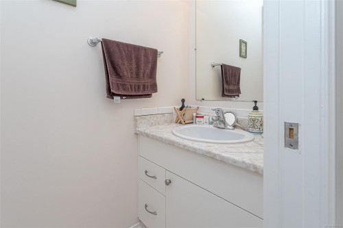 1914 Maple Ave South, Sooke, BC 