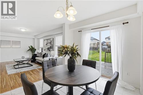 156 Provident Way, Hamilton, ON - Indoor Photo Showing Dining Room