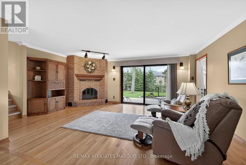 1130 Kennedy Drive, Cornwall, ON - Indoor Photo Showing Living Room With Fireplace