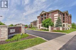 114 - 308 WATSON PARKWAY N Guelph (Grange Road), ON N1E 0G7