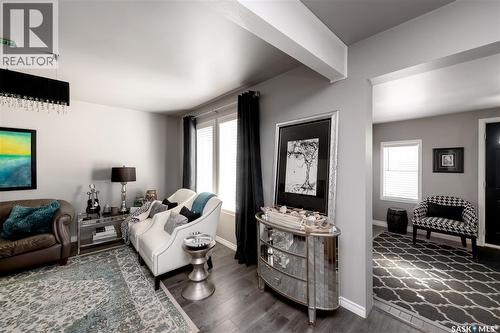 311 F Avenue S, Saskatoon, SK - Indoor