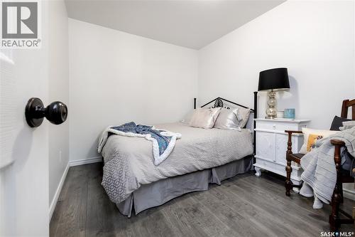 311 F Avenue S, Saskatoon, SK - Indoor Photo Showing Bedroom