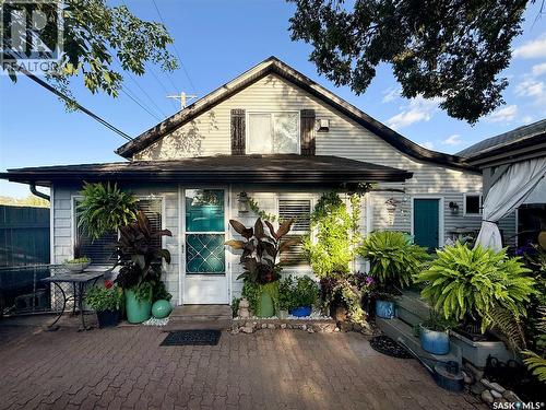 311 F Avenue S, Saskatoon, SK - Outdoor