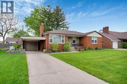 273 HENKEL PLACE Windsor, ON N8Y 2E8