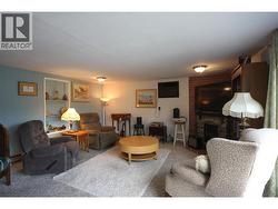Spacious Living room - 