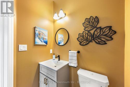 1010 Wright Drive, Midland, ON - Indoor Photo Showing Bathroom