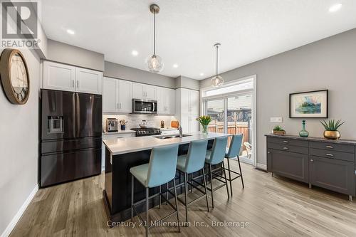 1010 Wright Drive, Midland, ON - Indoor