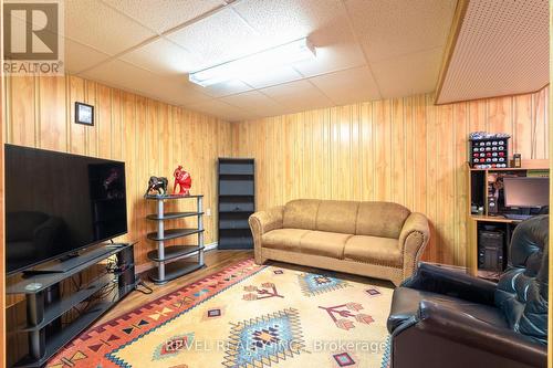 4871 James Austin Drive, Mississauga, ON - Indoor